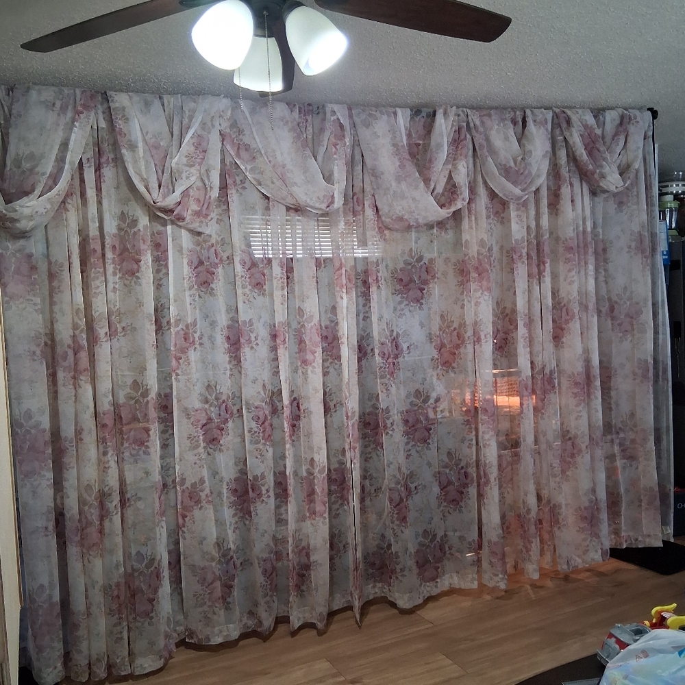 Pretty Sheer Floral Curtains - Picture 15 of 16